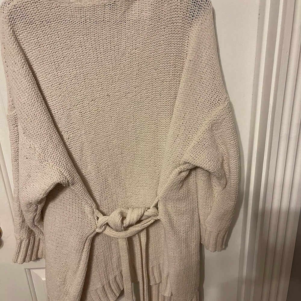 Aerie Women's Soft Cream Cardigan - Picture 3 of 4